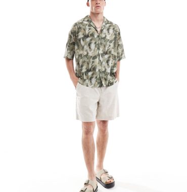 Pull & Bear graphic blur printed shirt in green